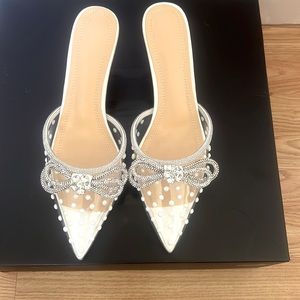 Crystal Bow Dotted Kitten Heels